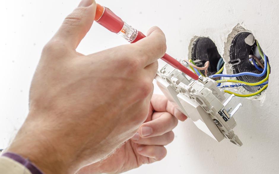 besoin d'un électricien Dampmart